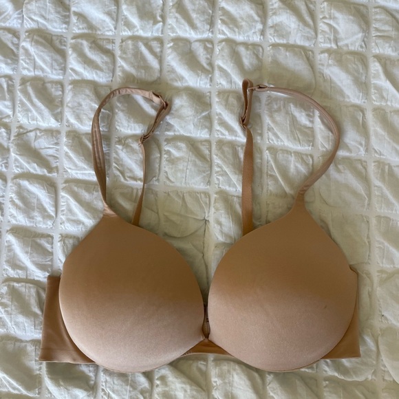 SKIMS Nude Underwire Bra - Picture 3 of 8